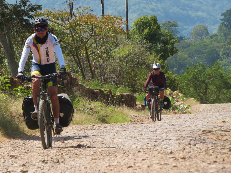 viajar por Colombia en bicicleta