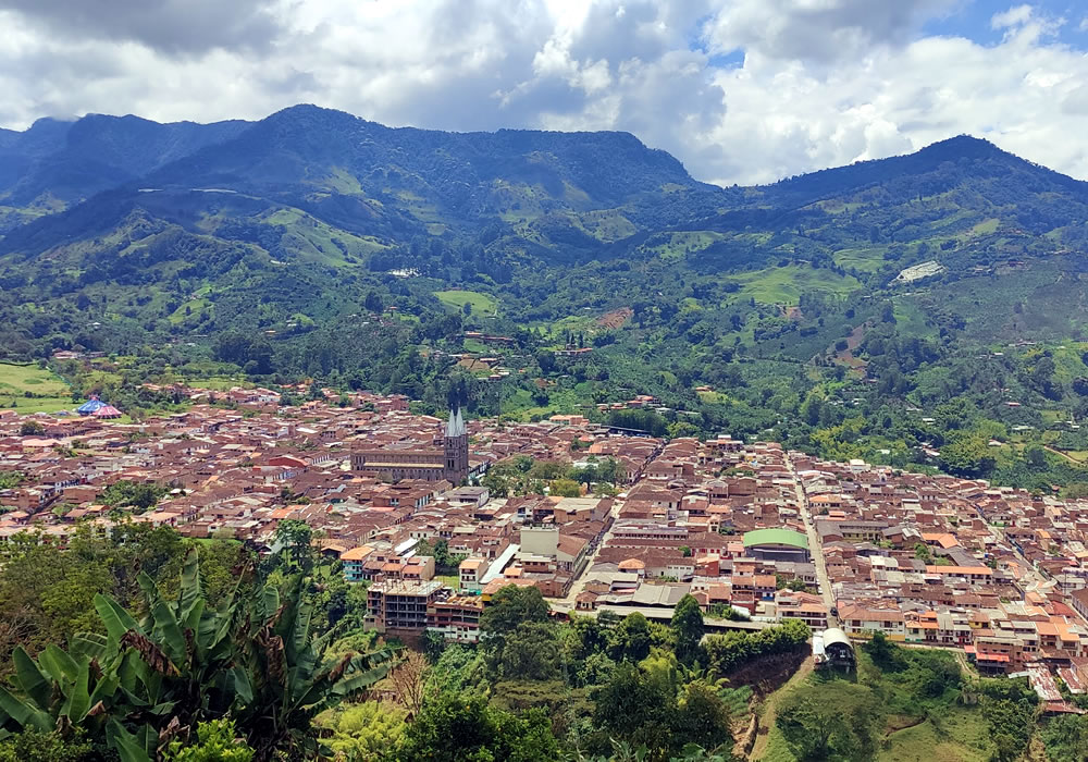 Panorámica de Jardín desde Mirador Café Jardín.